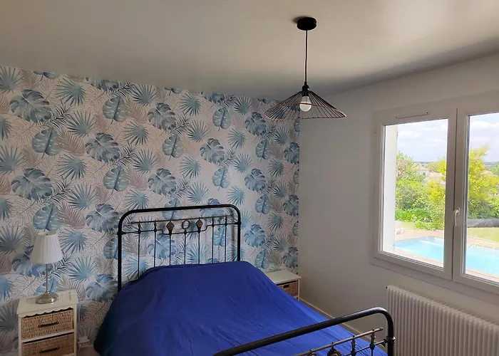 7 Avec Grande Piscine A 600 M De La Royan